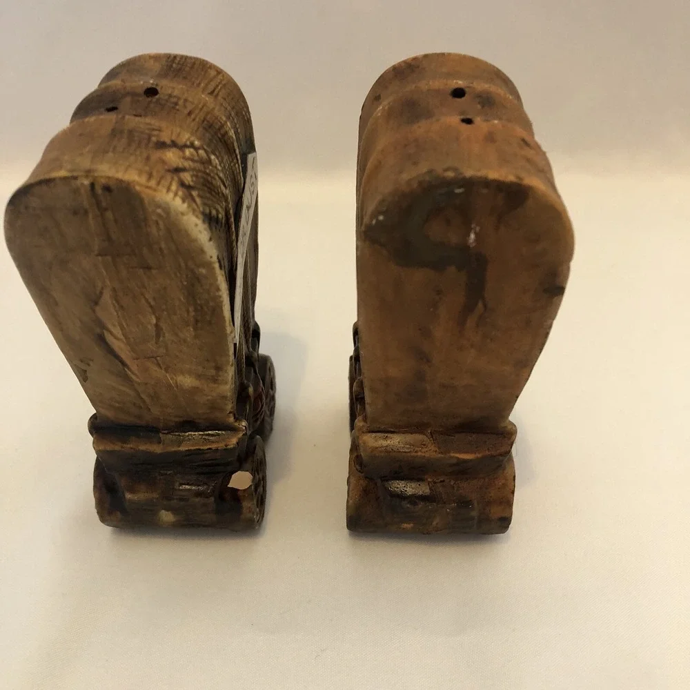 Vintage Covered Wagon Reno Salt & Pepper Shakers Western Theme Collectible READ‎